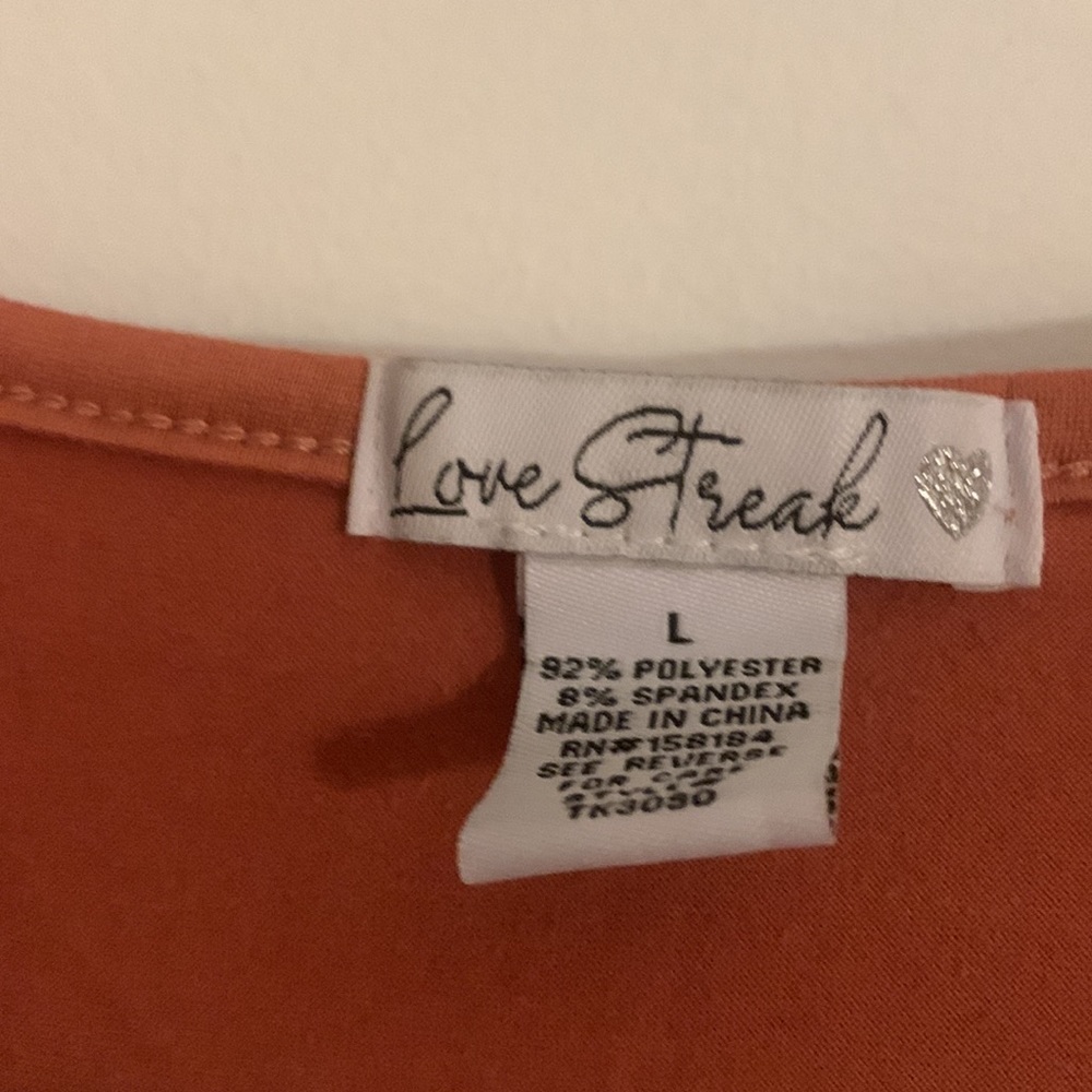 Pink, very comfy, love streak, long sleeve - Picture 3 of 3
